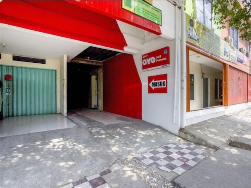 Oyo1868普拉姆卡j和b客房酒店 雅加达 外观 照片