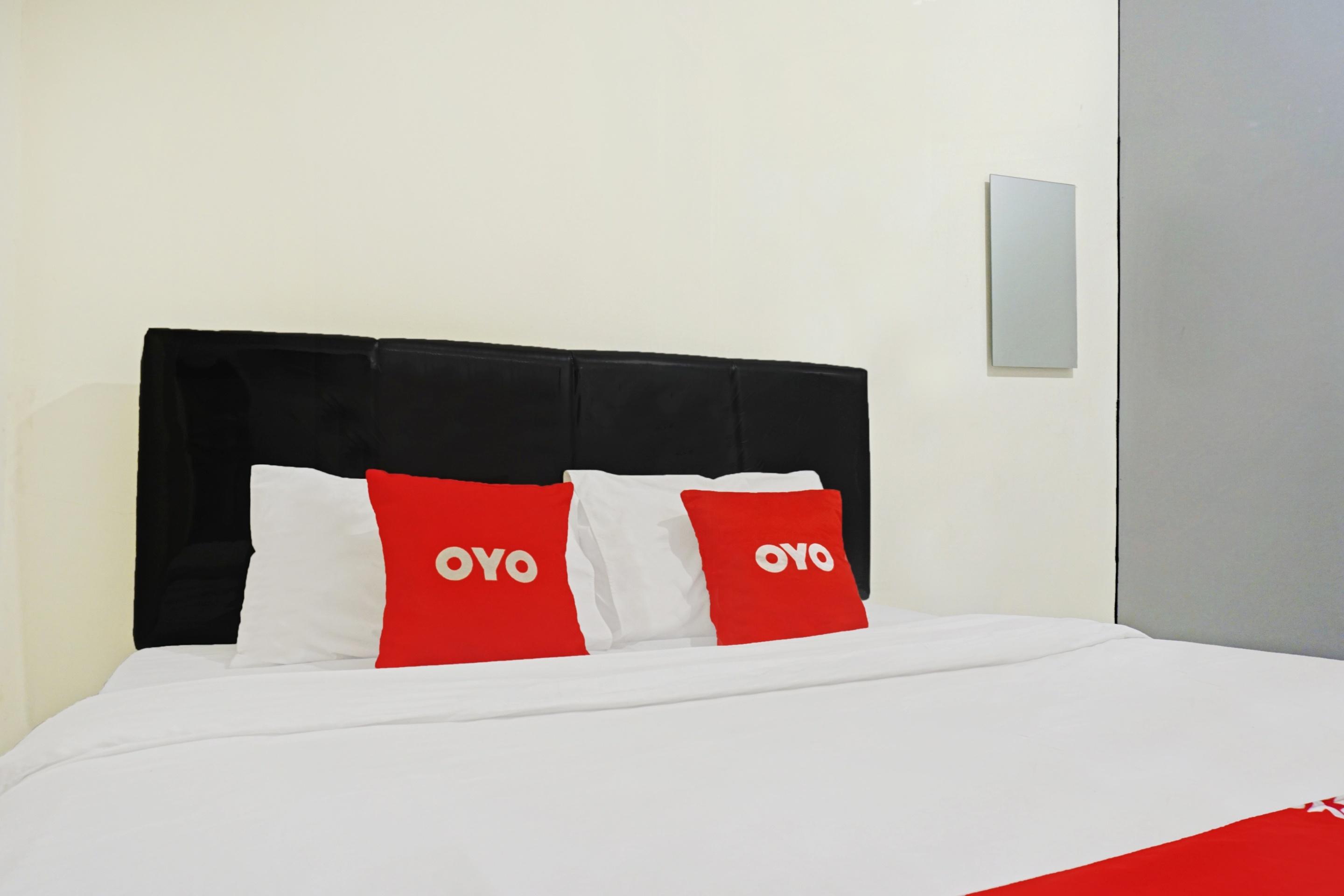 Oyo1868普拉姆卡j和b客房酒店 雅加达 外观 照片