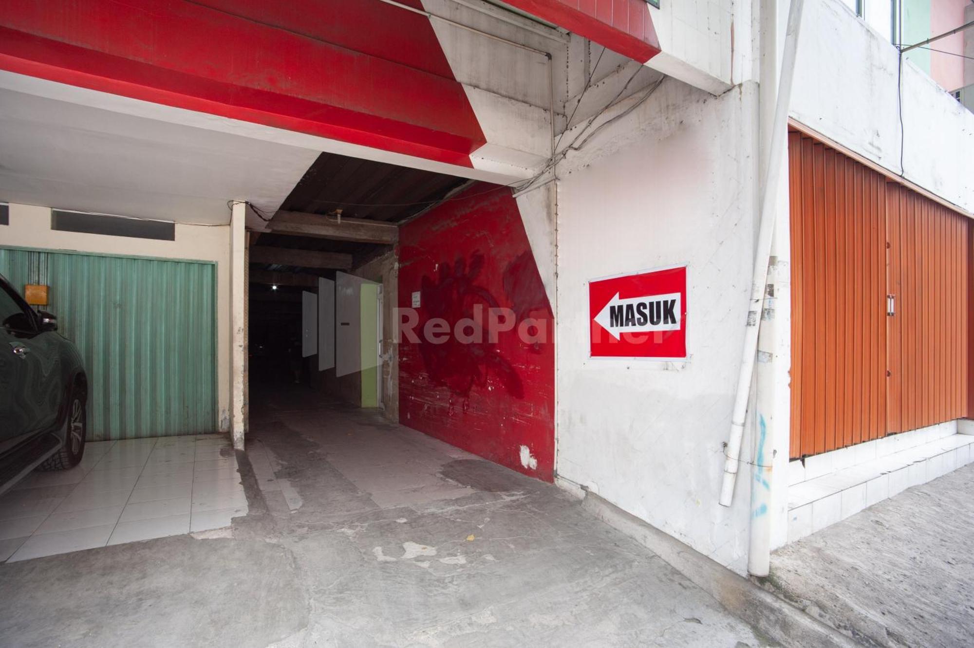 Oyo1868普拉姆卡j和b客房酒店 雅加达 外观 照片